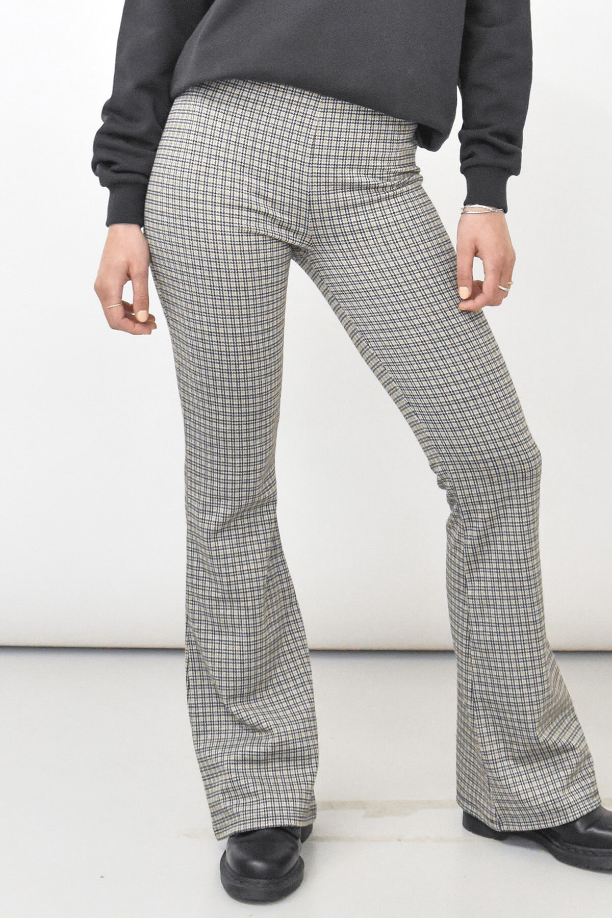 Flared pants Charly image number 1