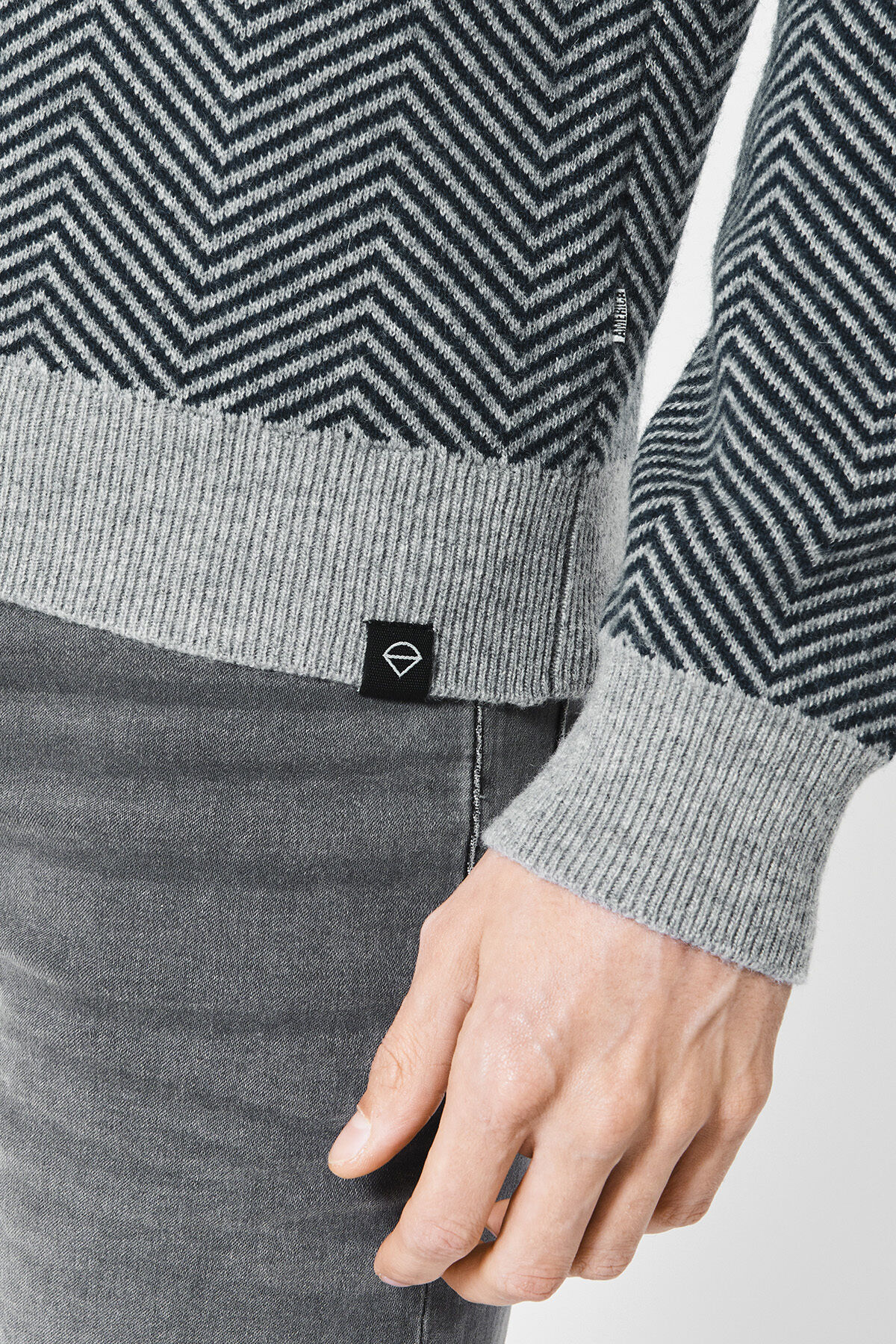 Pull Kamden image number 3