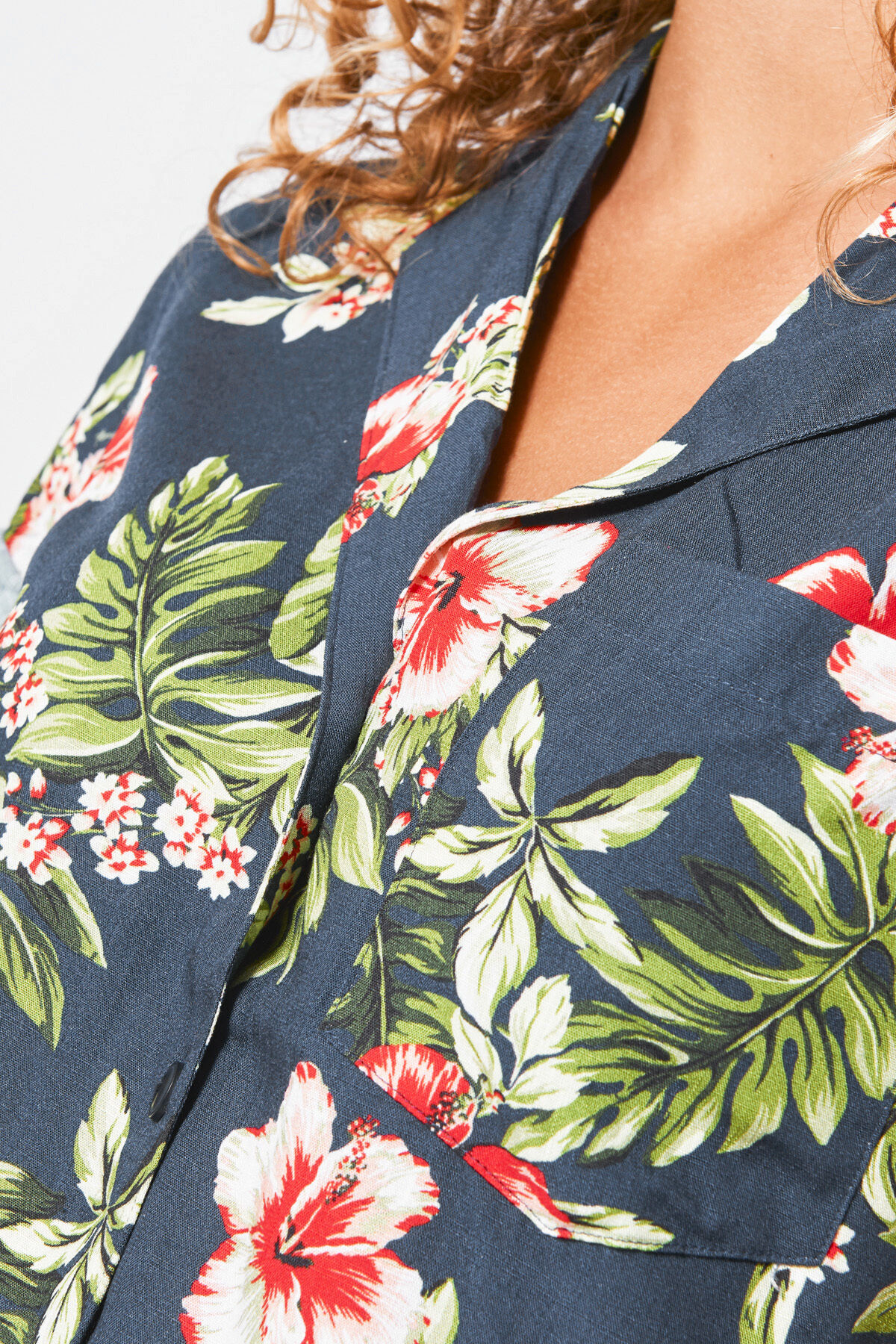 Blouse collar Ilse image number 3