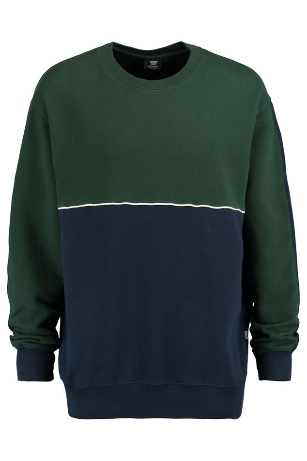 Sweater Sean image number 4