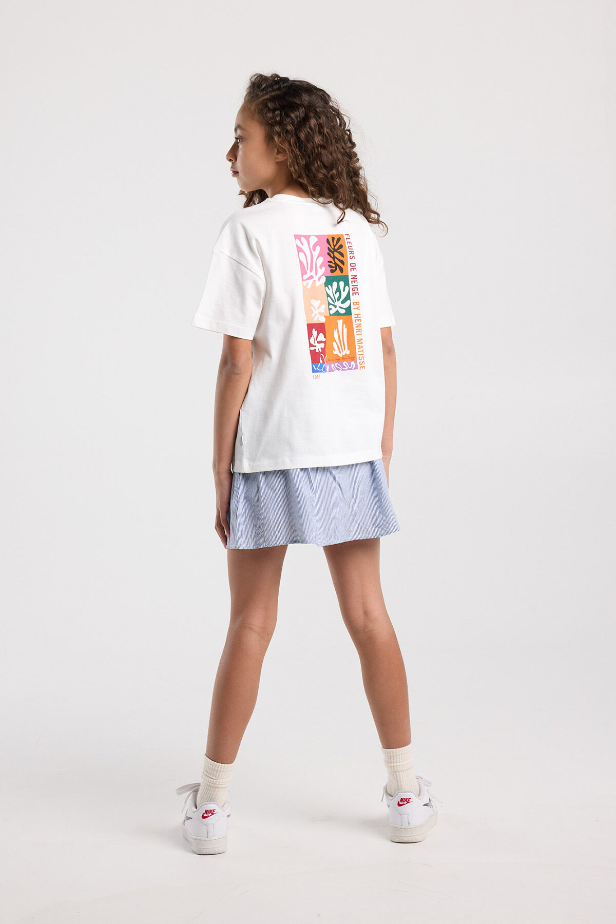 Elizabeth Jr image number 2