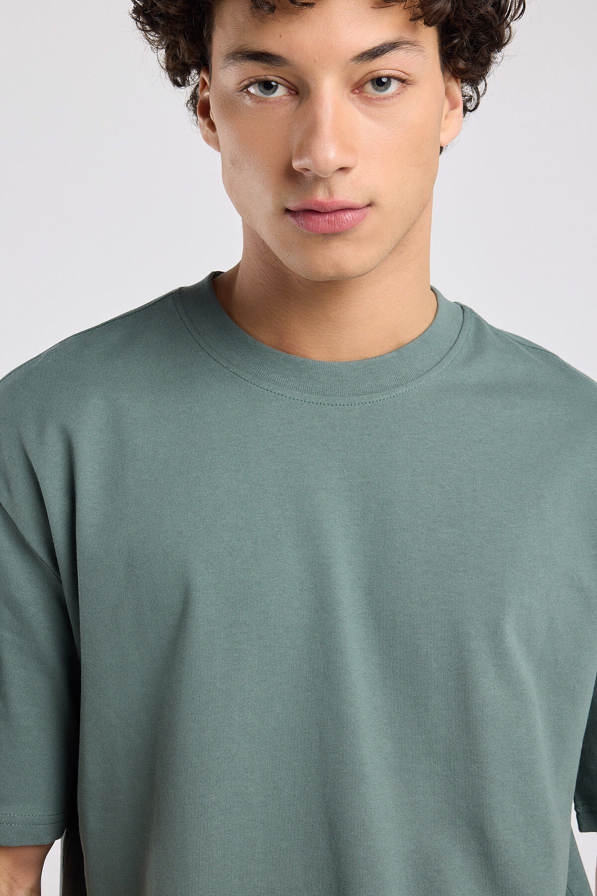 Elliot image number 3