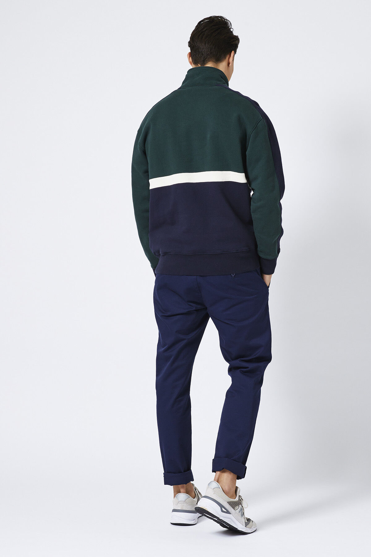 Sweater Silos image number 2