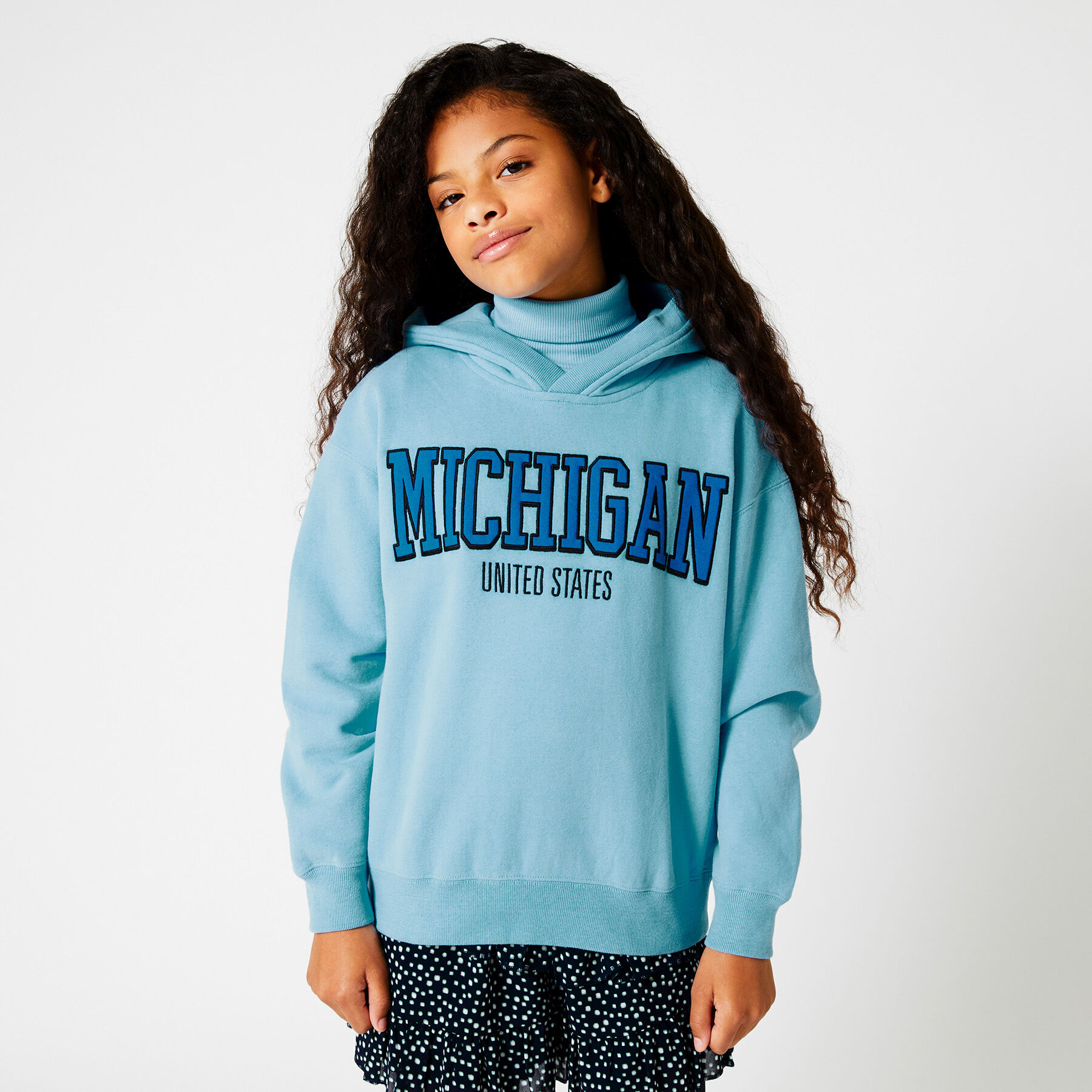 hoodies for girls under 400