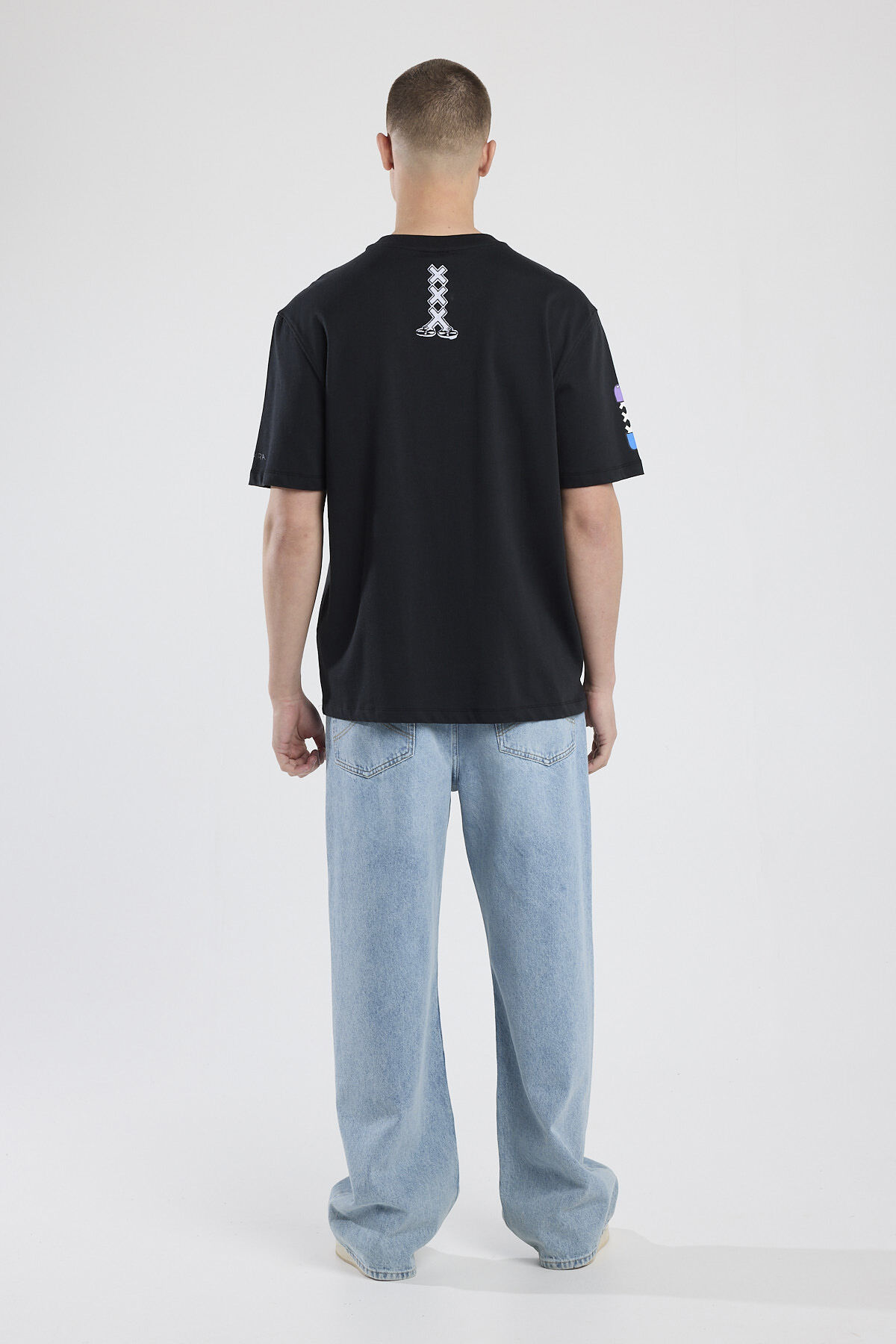 Dadara tee image number 2