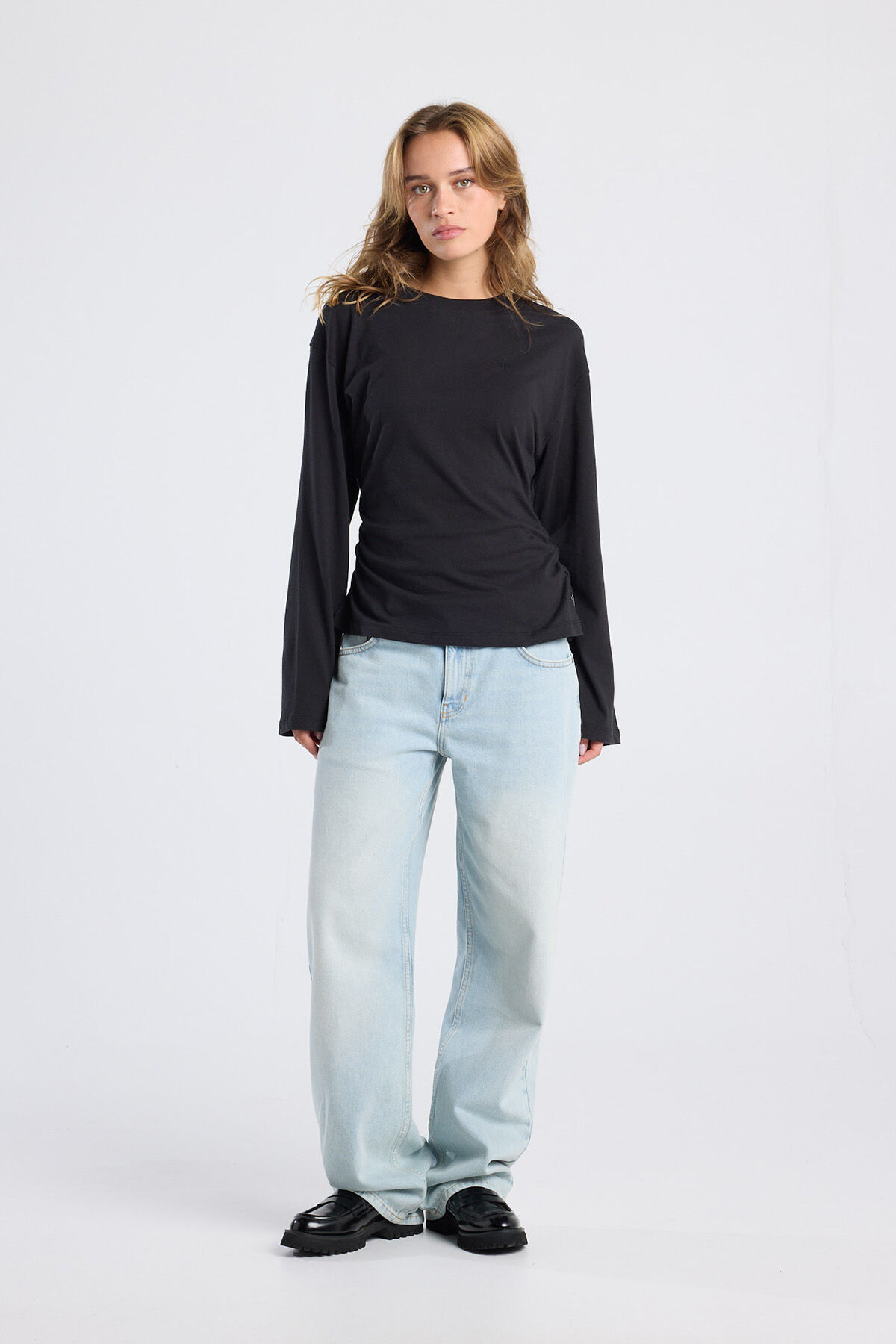 Layvi image number 1