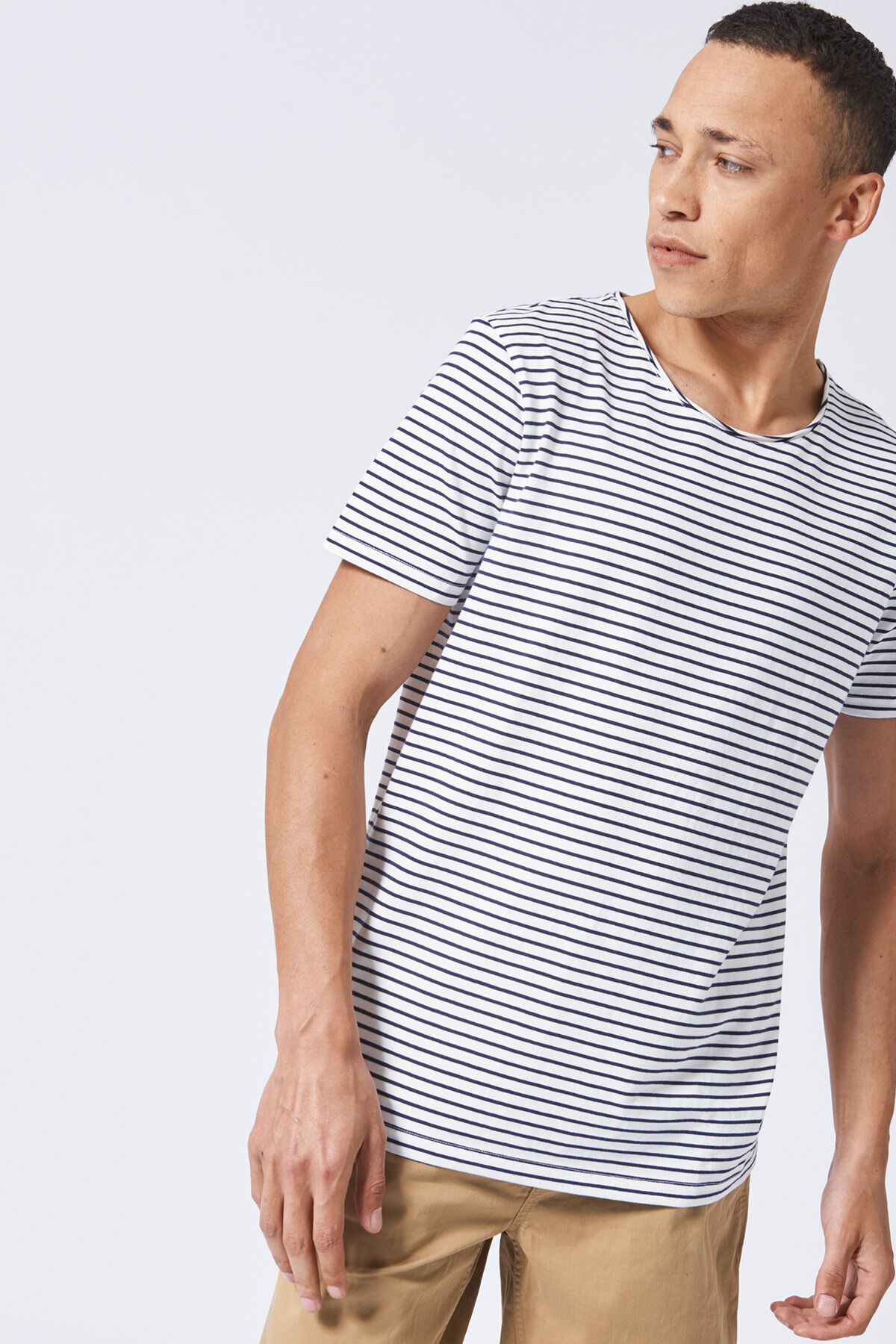 T-shirt Took image number 0