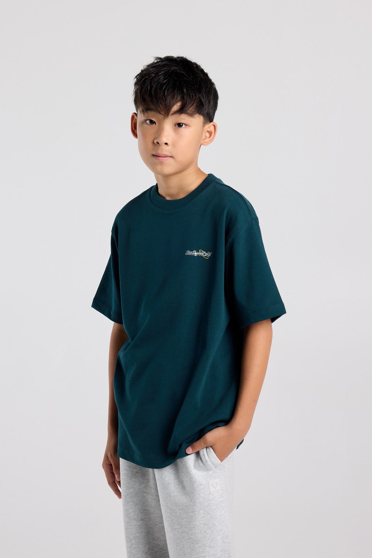Everon Jr image number 0
