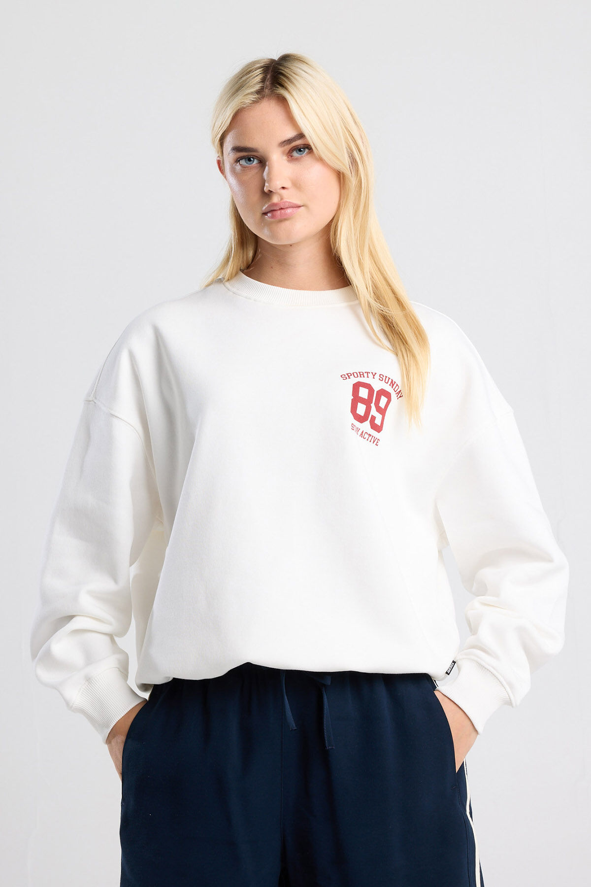 Sylvi image number 0