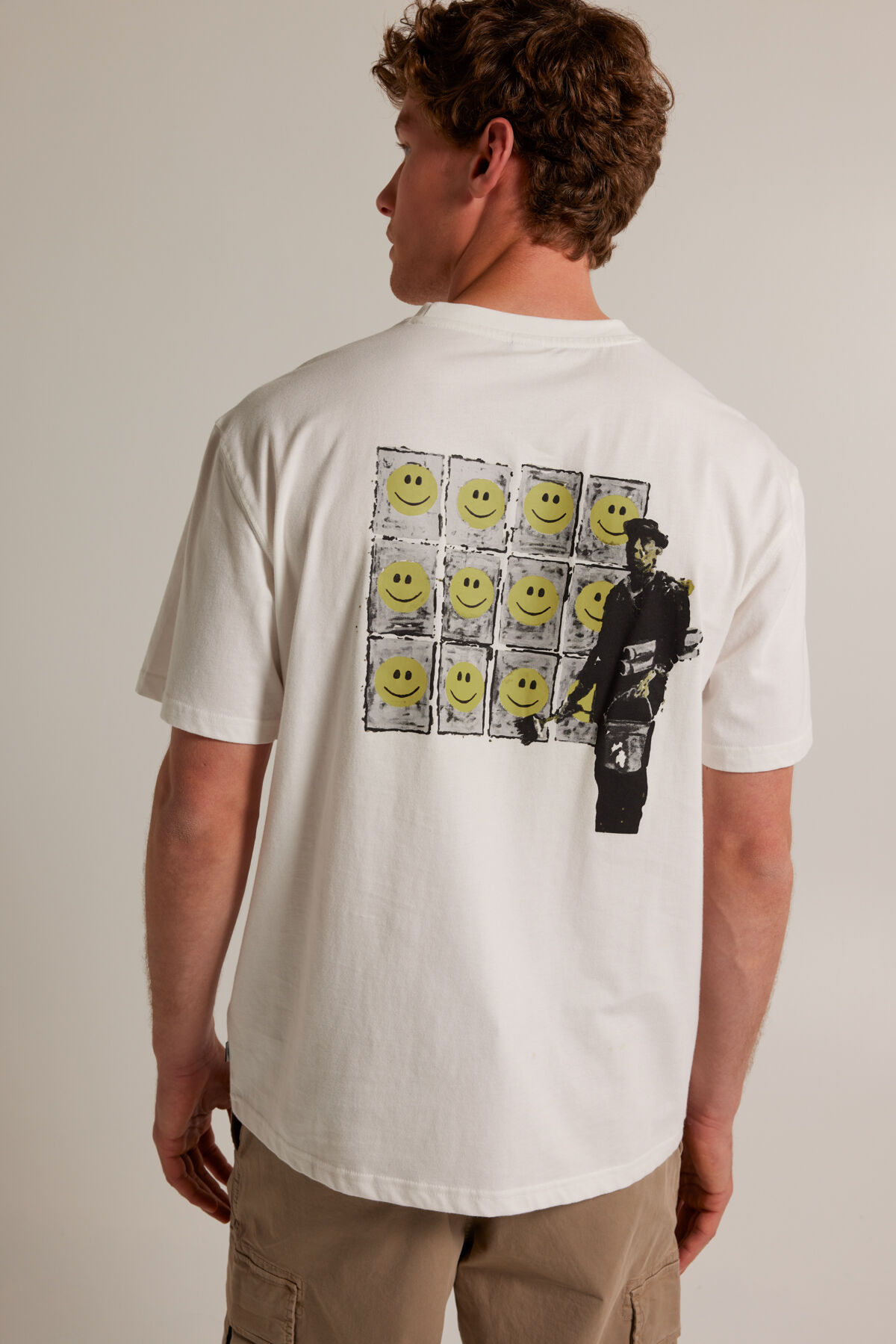 Heren T shirt Elvin Off white America Today