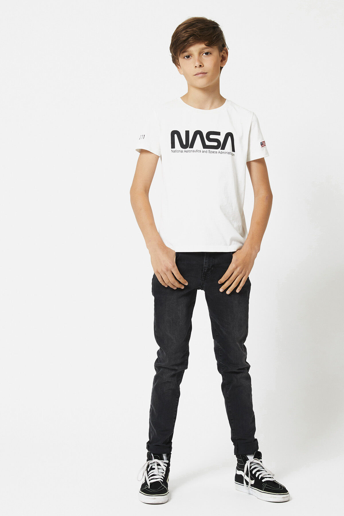 Off white nasa t shirt hotsell