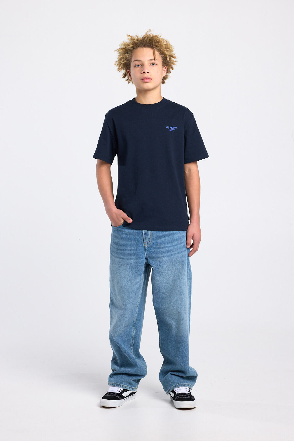 Elwood JR image number 1