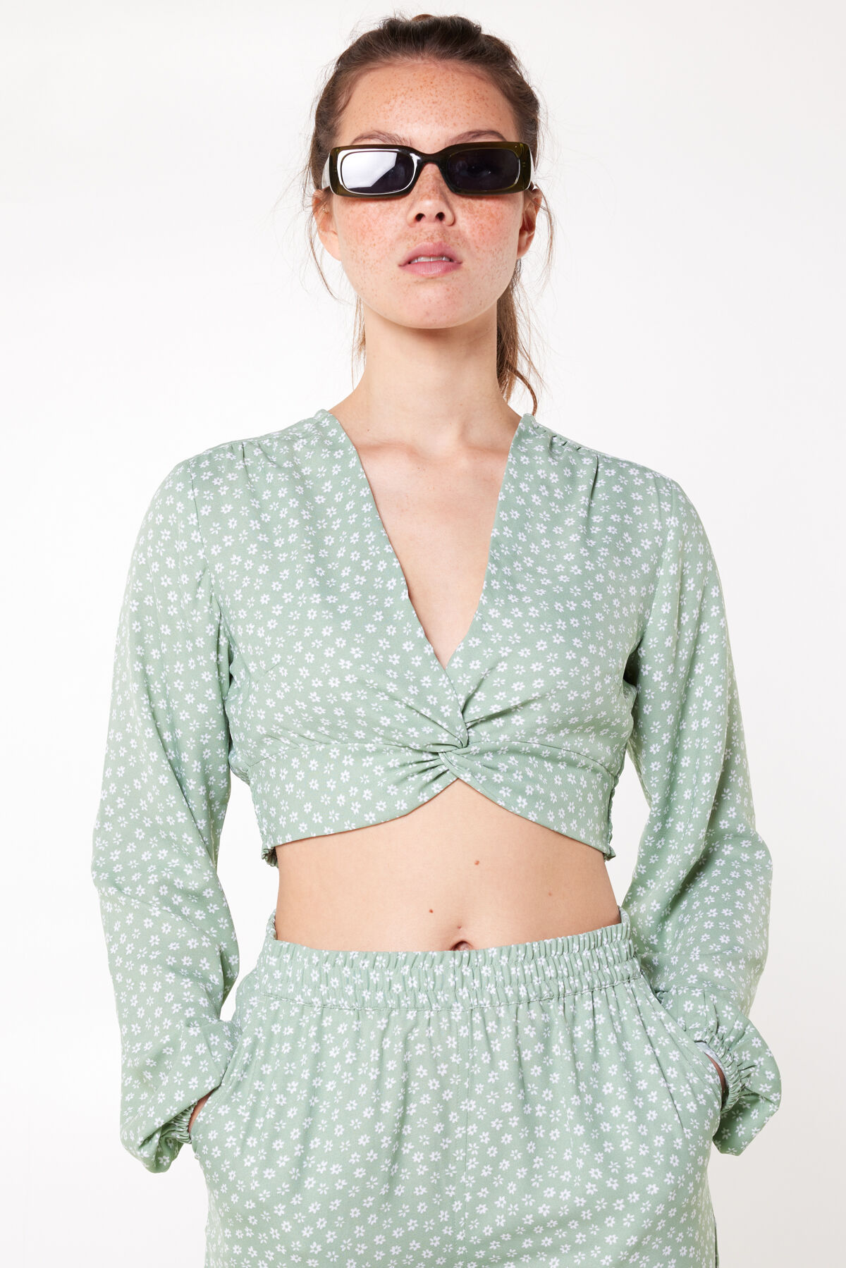 Blouse collar Baya image number 0