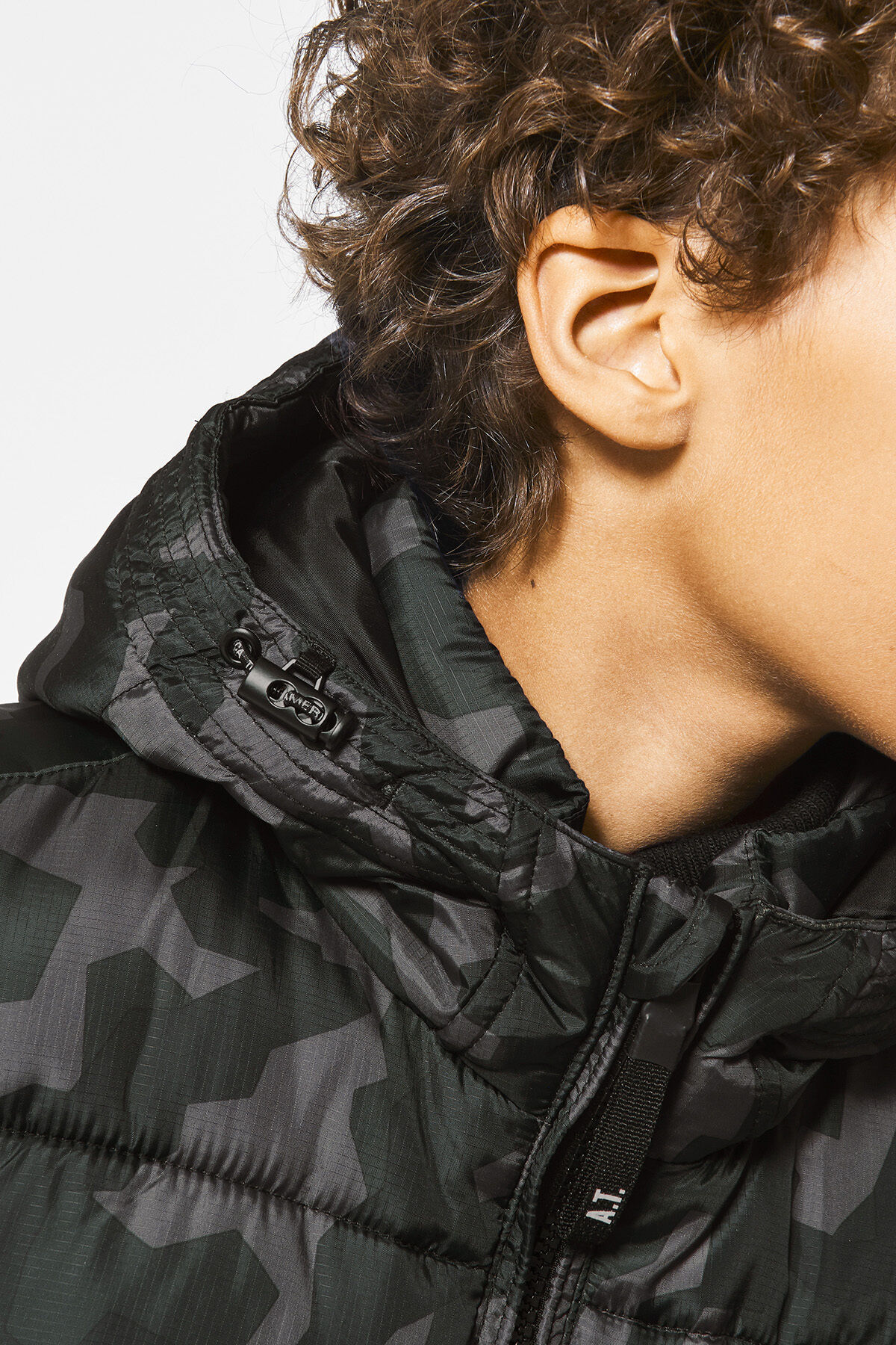 Jas Jeffrey Jr image number 3