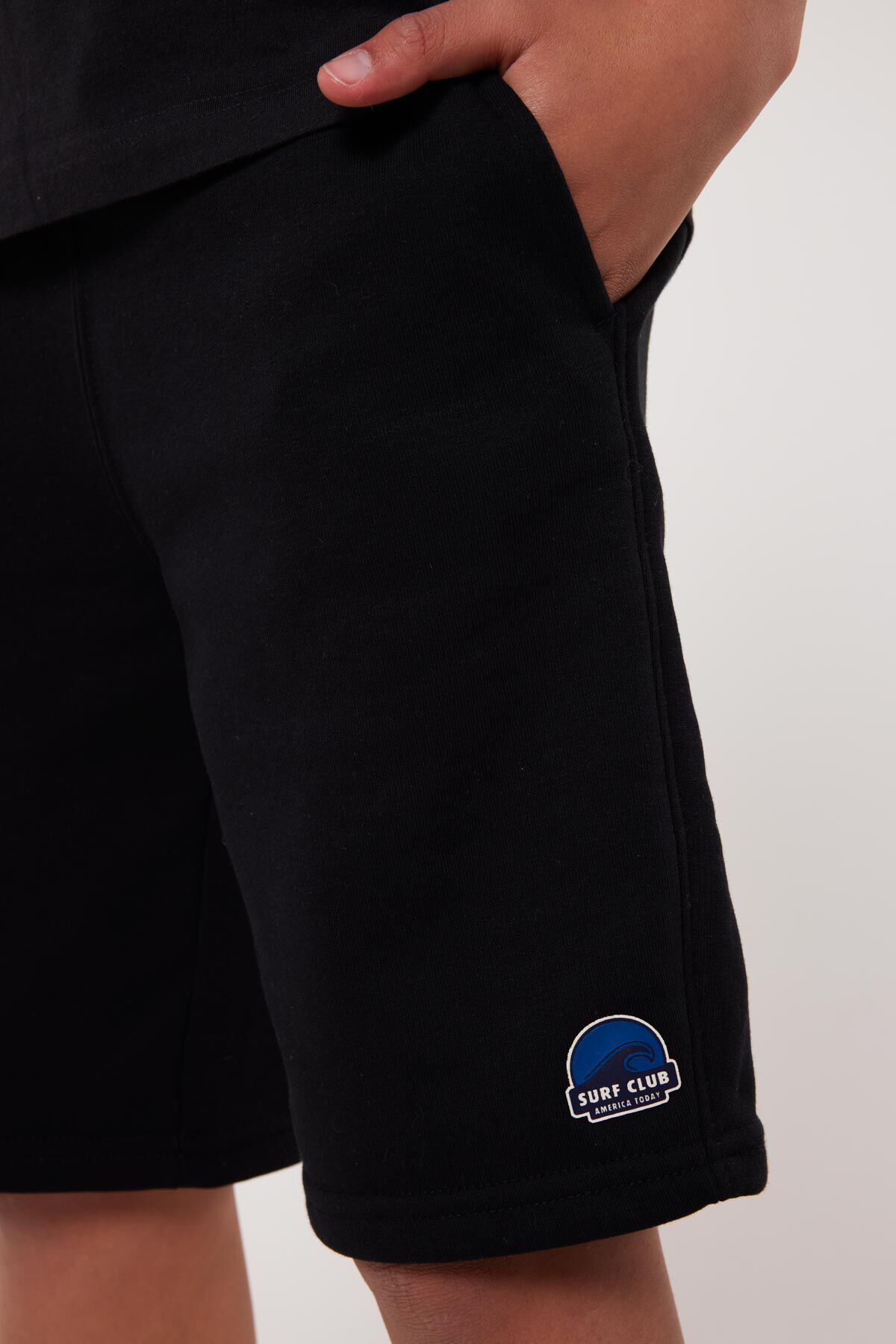 Short Sevan jr image number 3