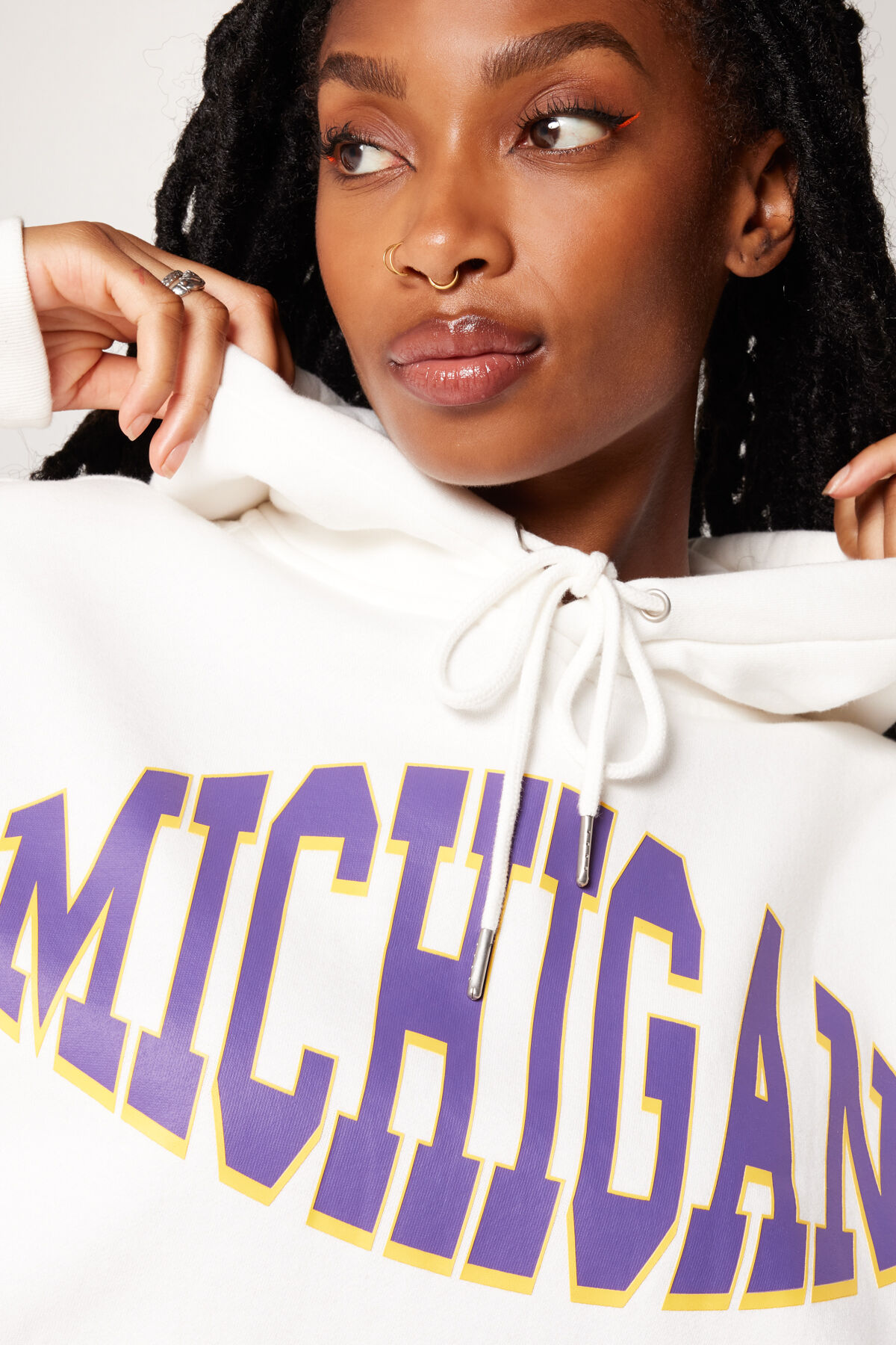 Hoodie Shae image number 3