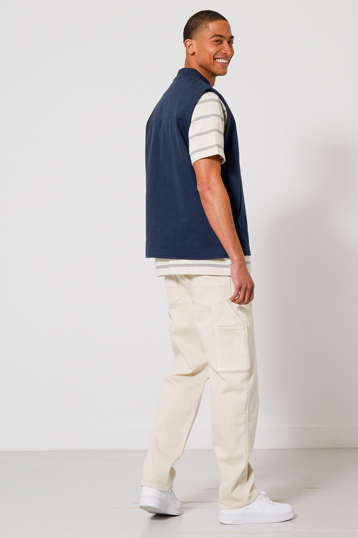 in-between jacket Jaxen vest image number 2