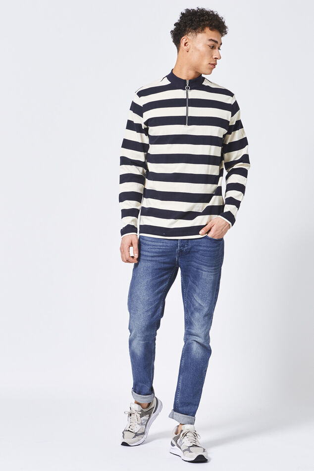 Long sleeve Levi image number 1