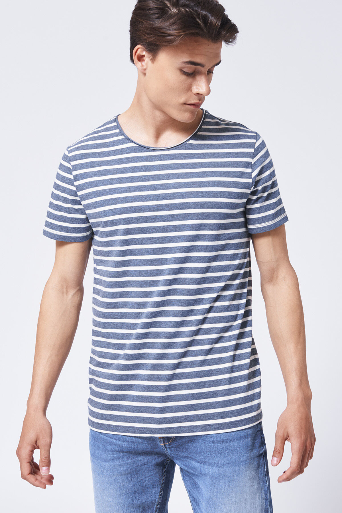 T-shirt Took image number 1