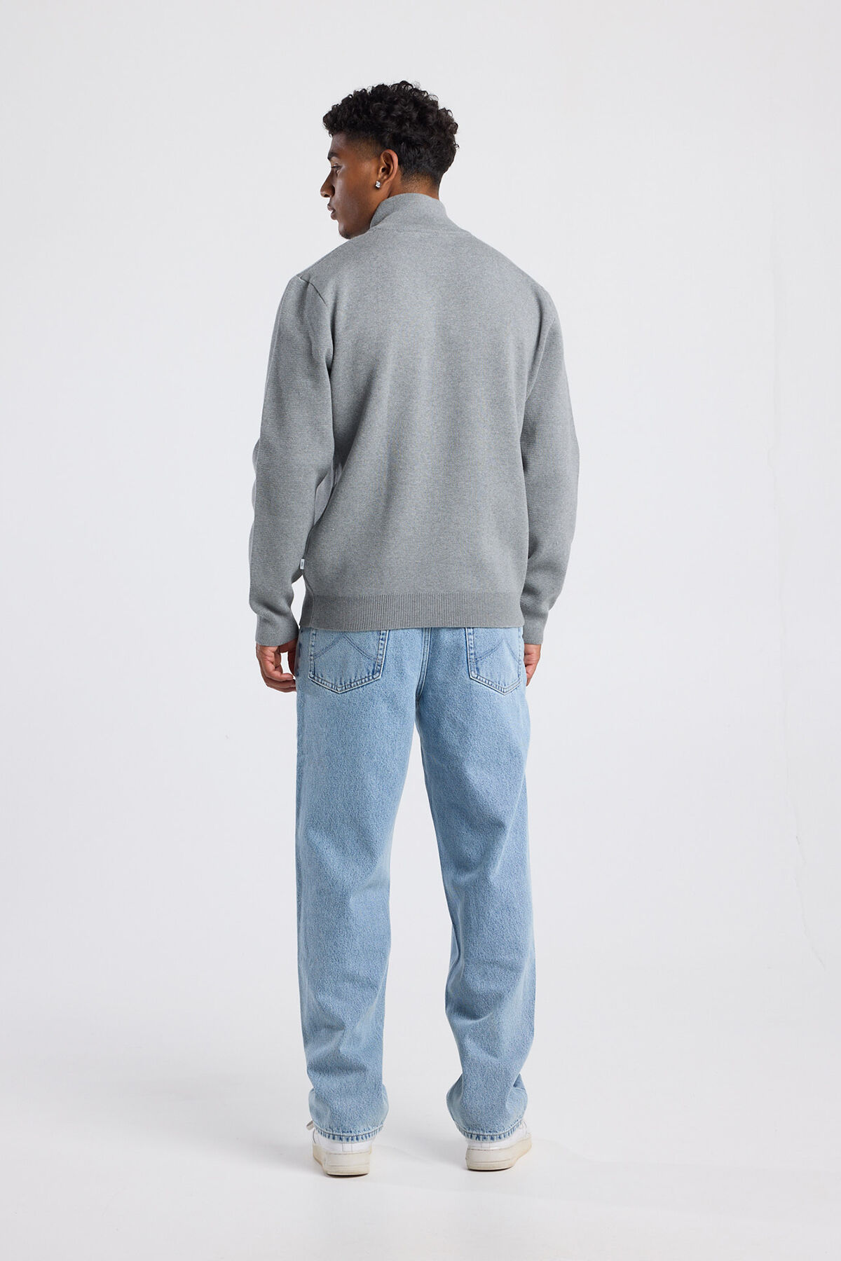 Konrad Halfzip image number 2