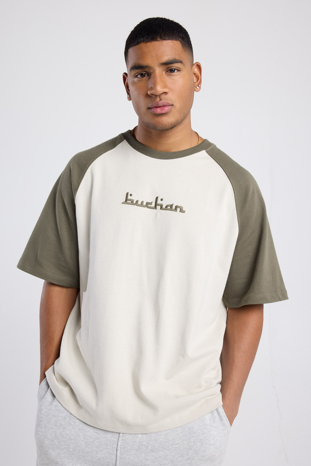 Elias image number 3