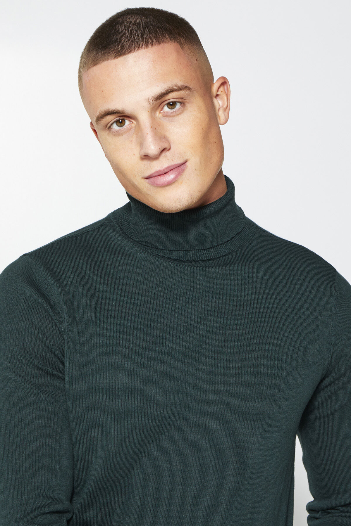 Pull col roule Knox image number 3