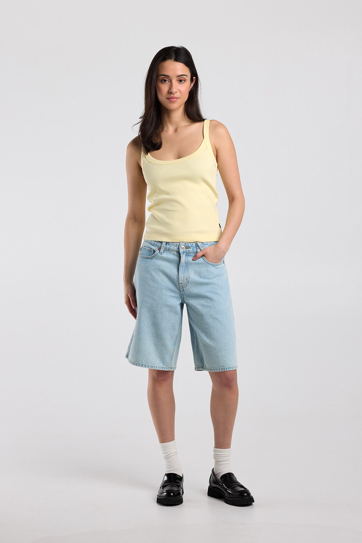 Geena image number 1