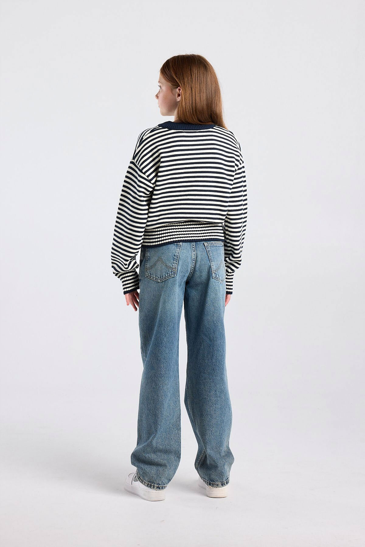 Klaudia Jr image number 2