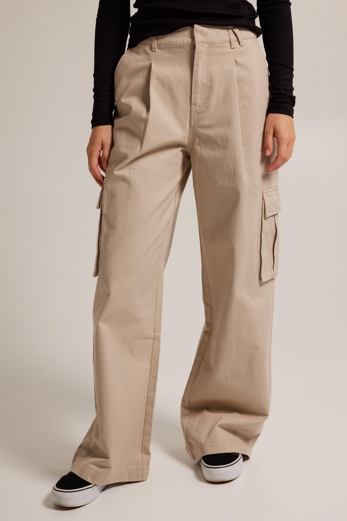 Broek Phiby image number 1