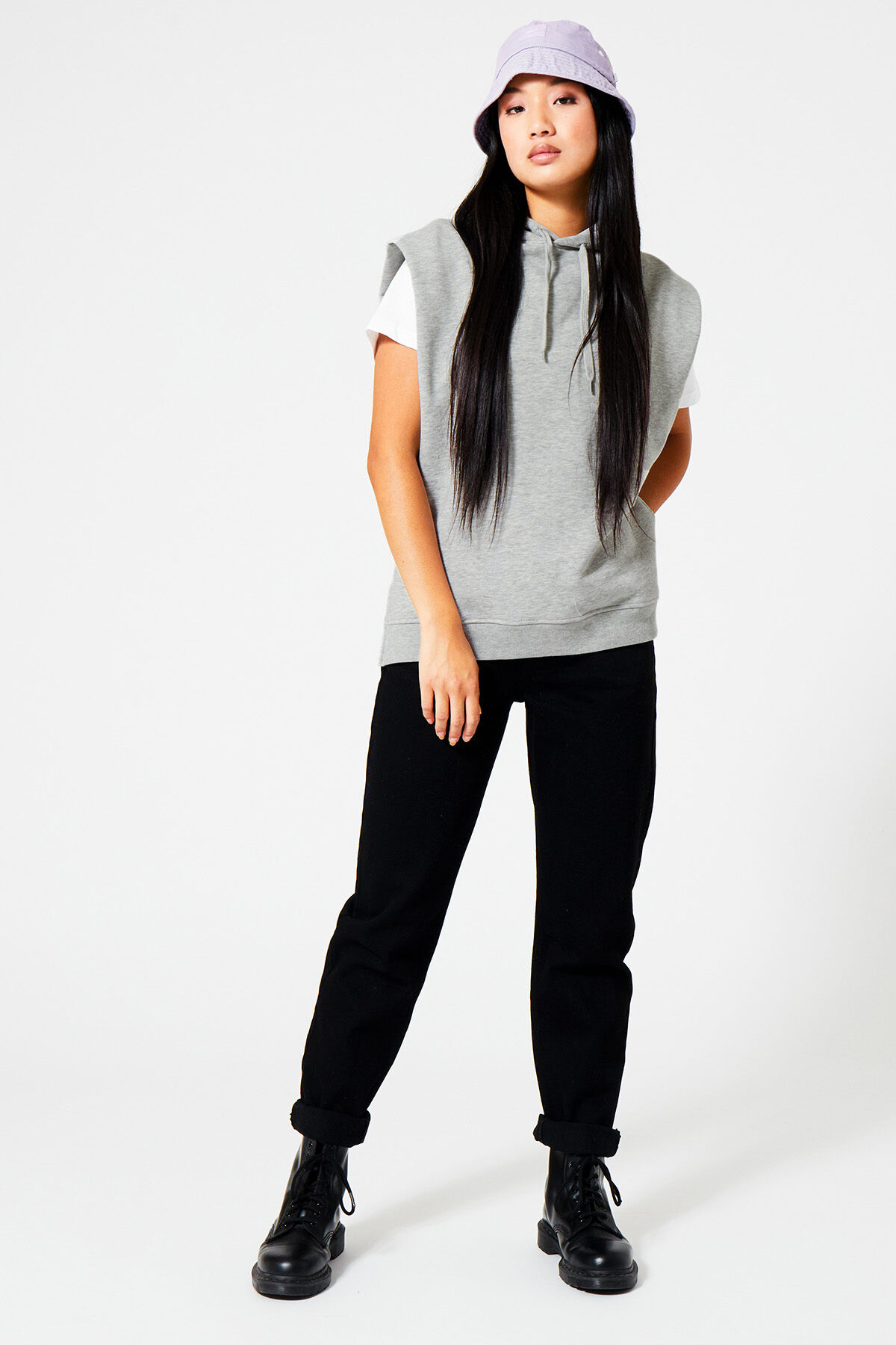 Sweater Susan image number 0