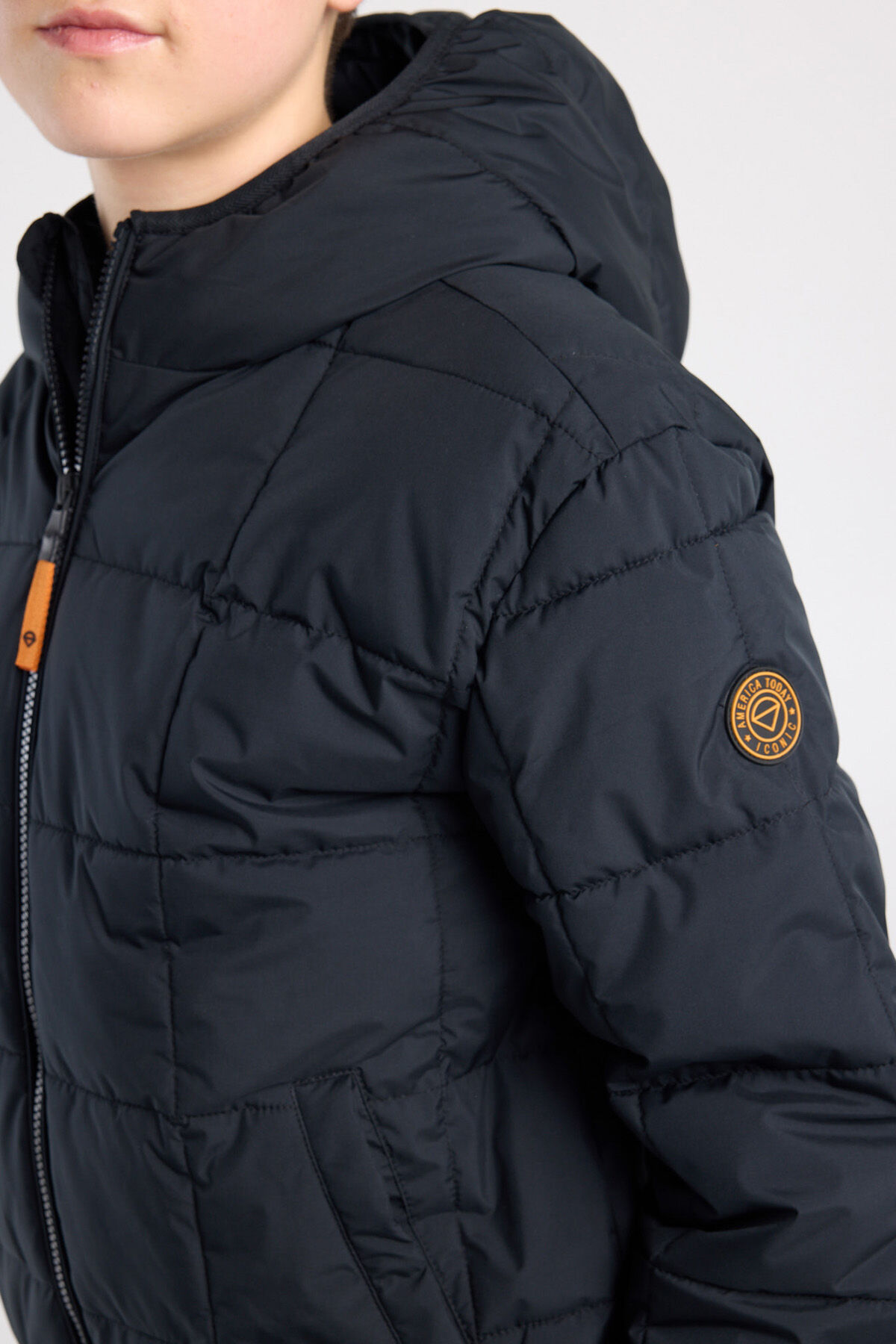 Jaylan JR image number 3