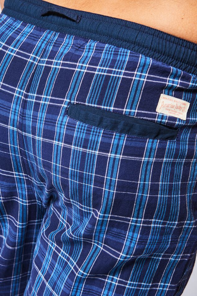 Loungepants Lake image number 3