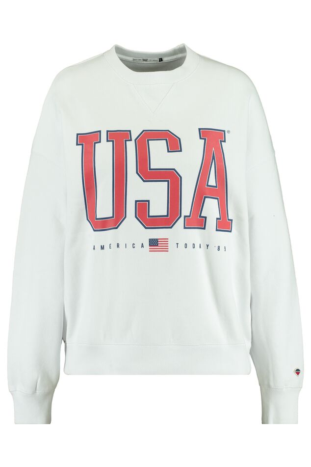 Sweater Sue image number 4