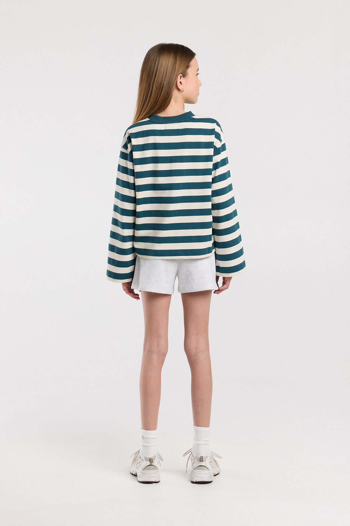 Neomie JR image number 2