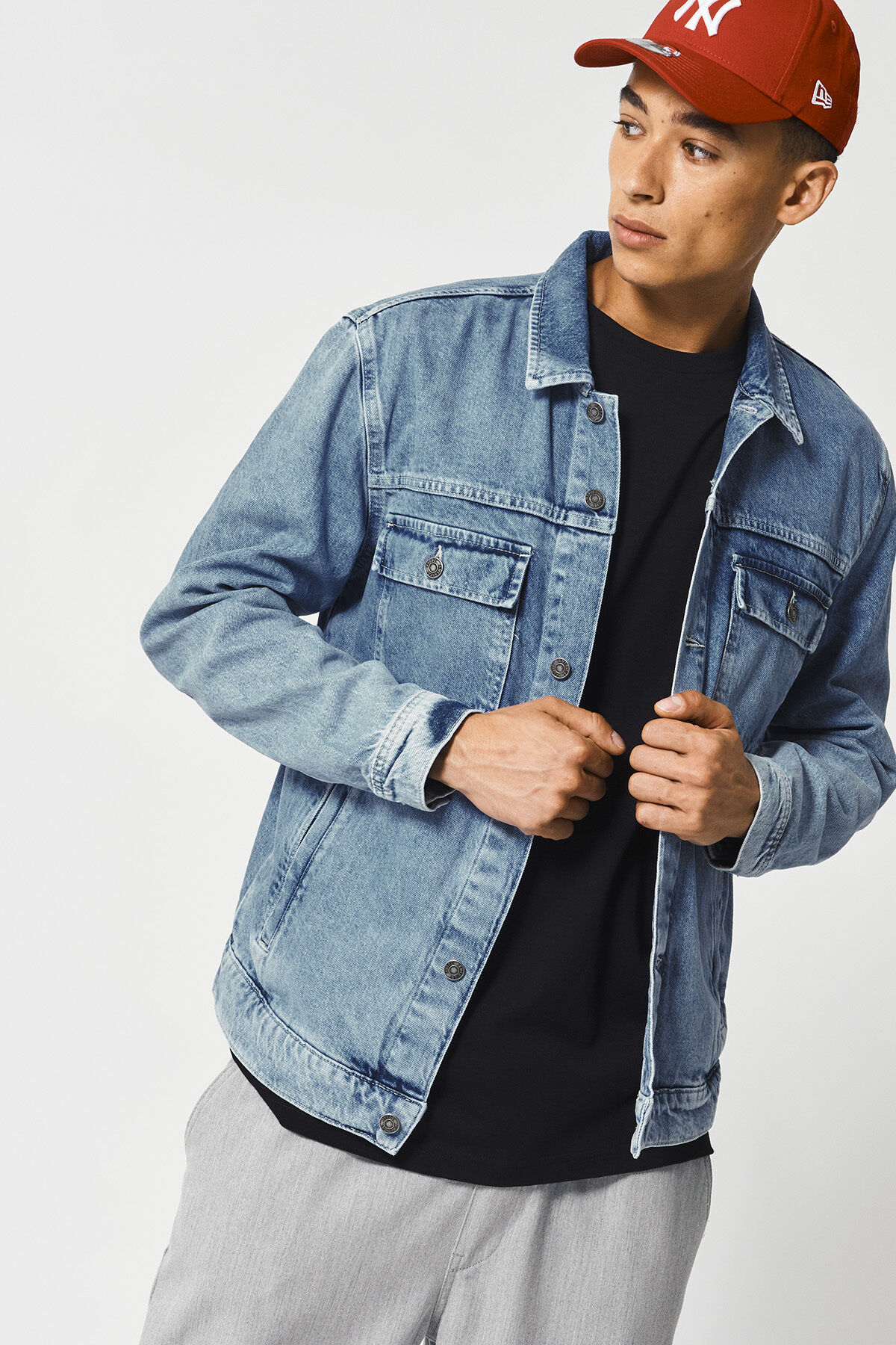 Denim jacket James image number 0