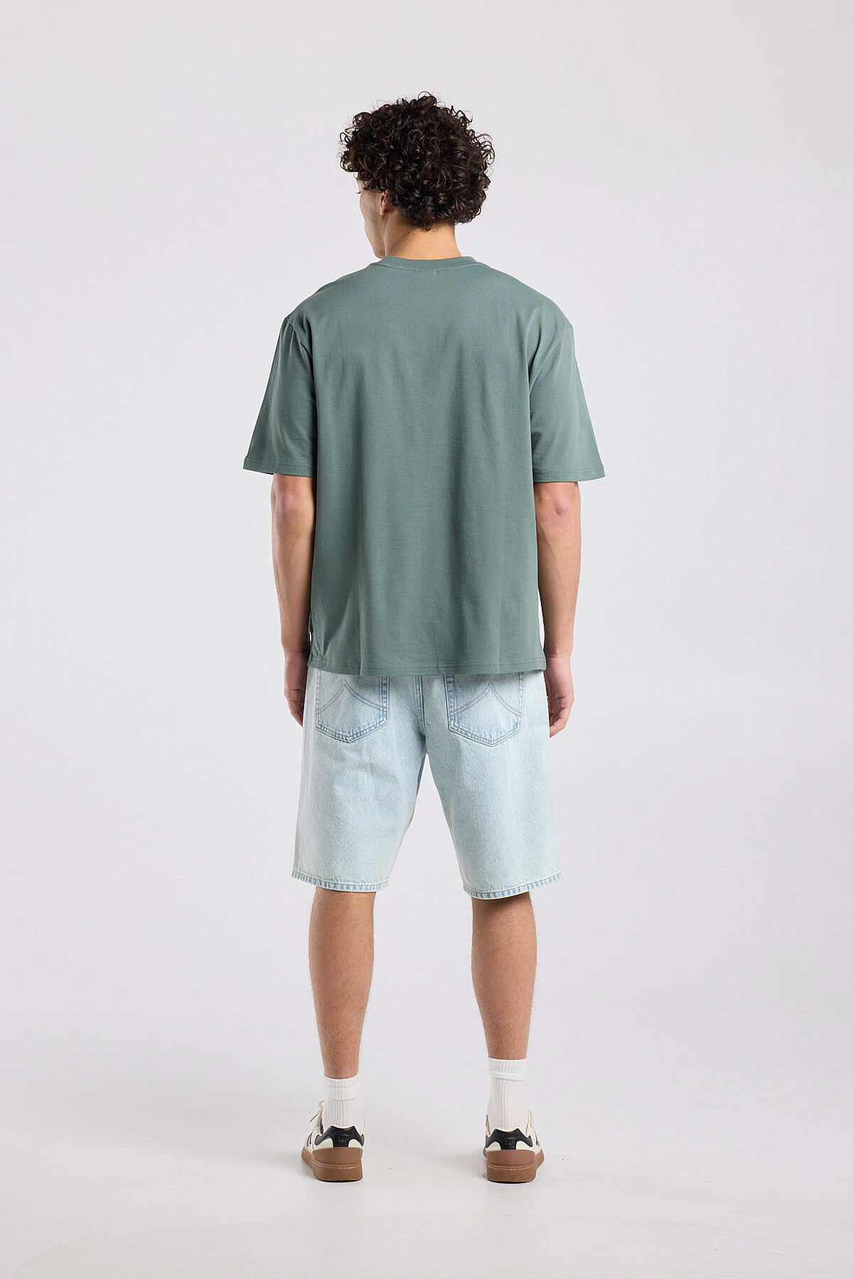 Elliot image number 2