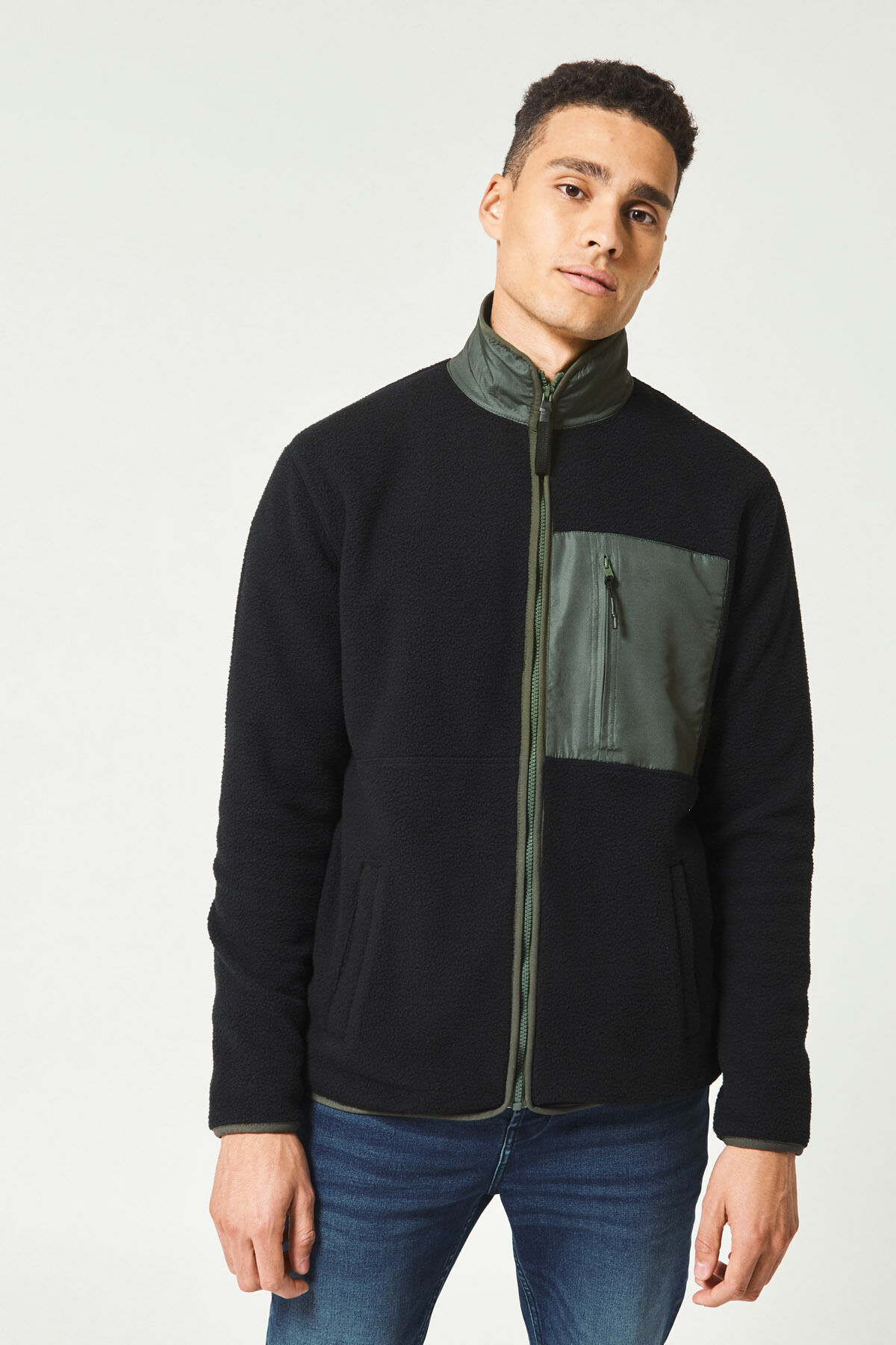 Vest Jason image number 1