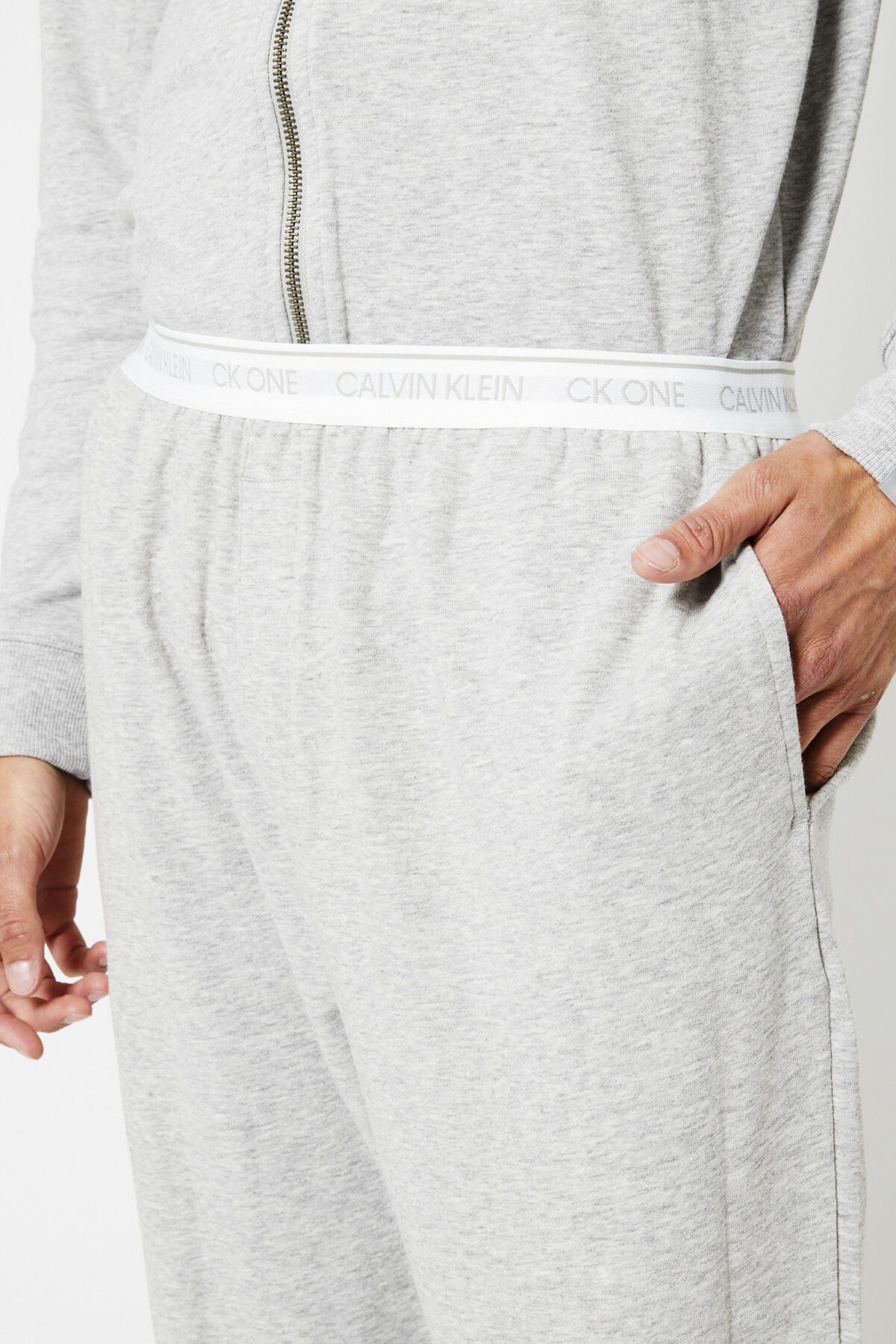 Jogger image number 3