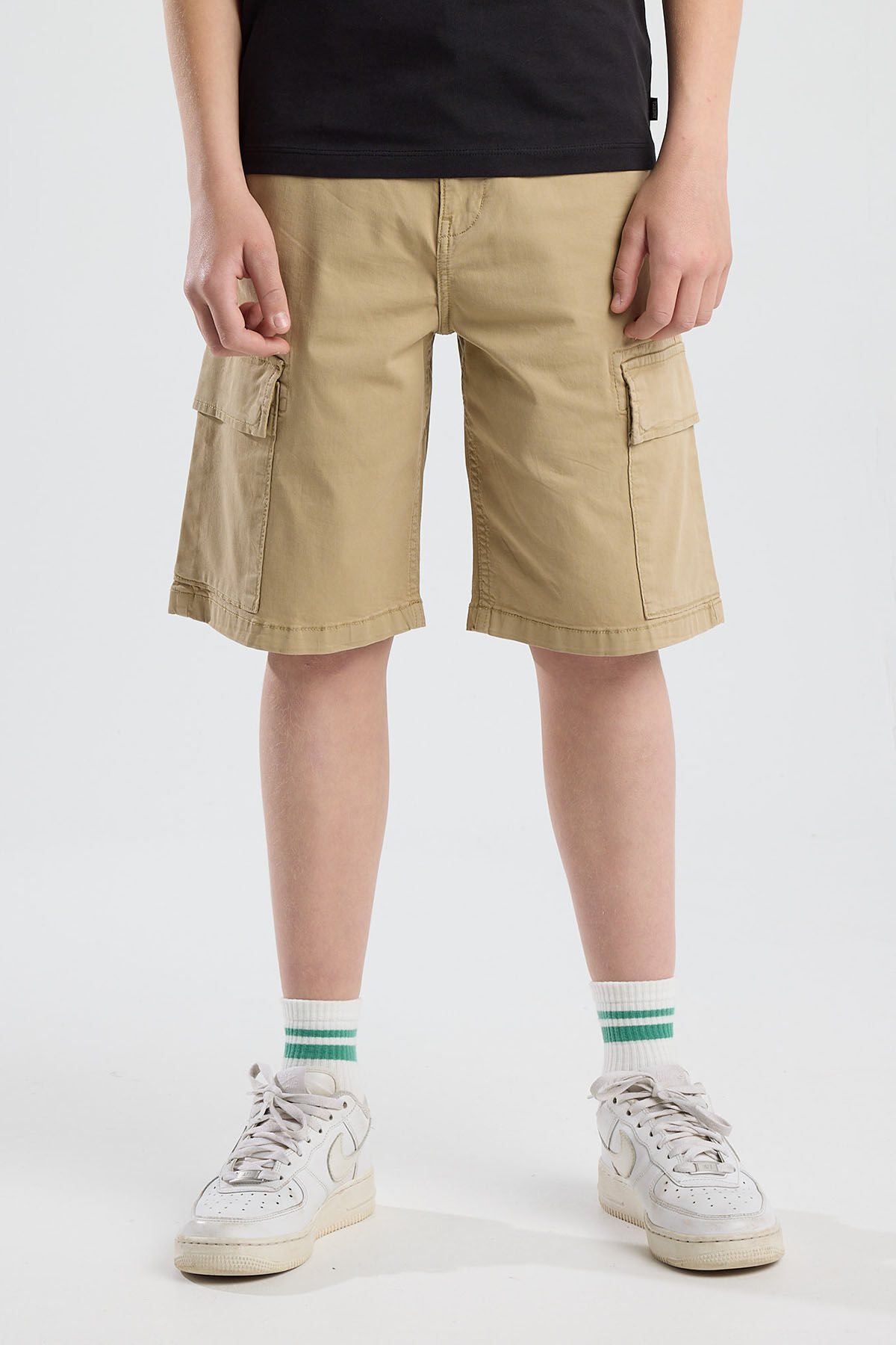 Nino JR image number 0