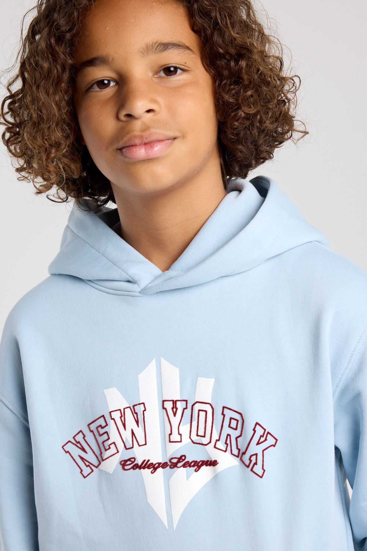 Simms hood Jr image number 3