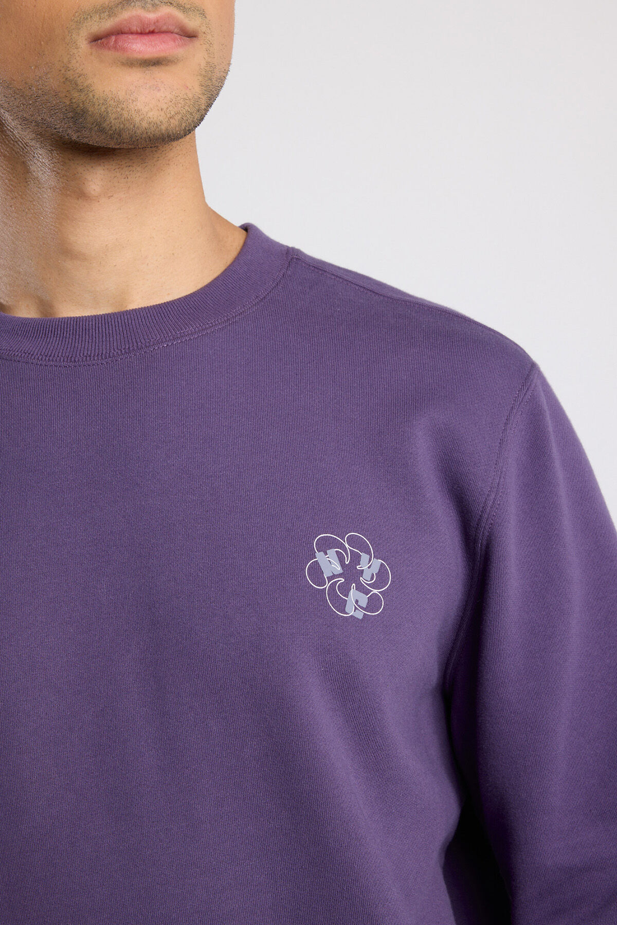 Stephan Crew image number 3