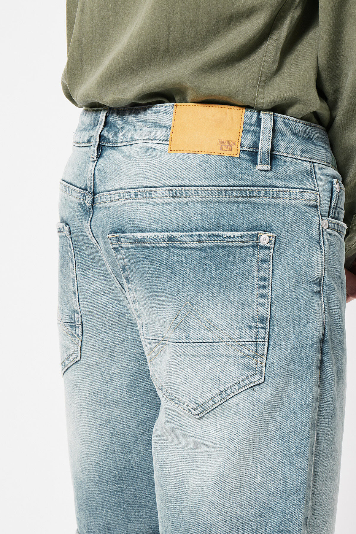 Short Robert image number 3