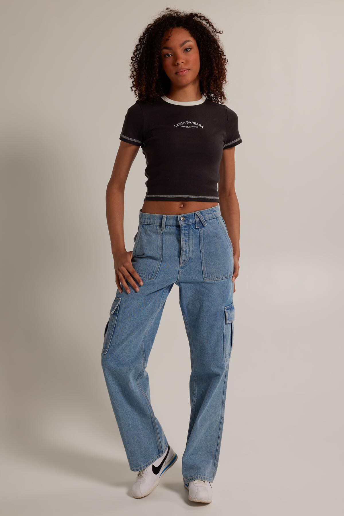 Essie image number 1