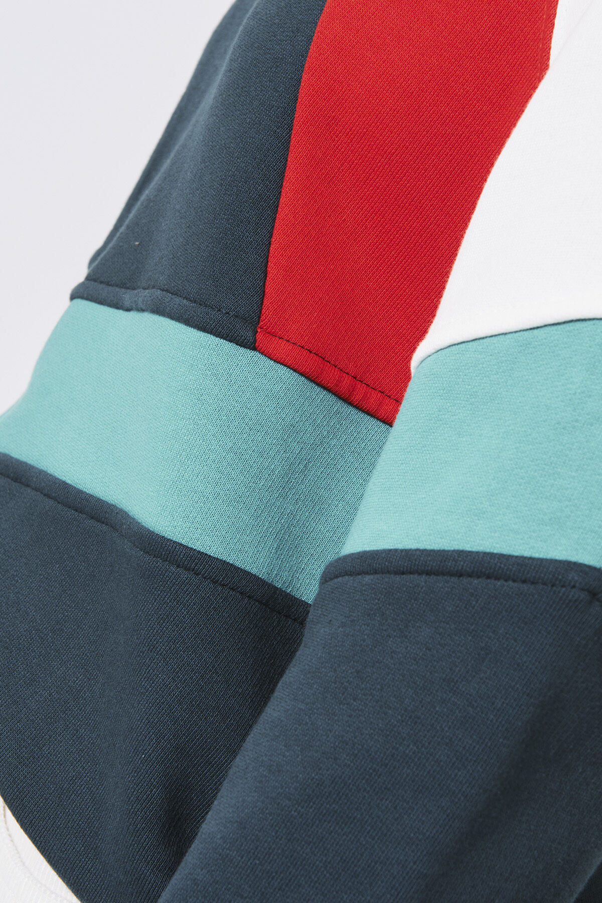 Sweat Sandra image number 3