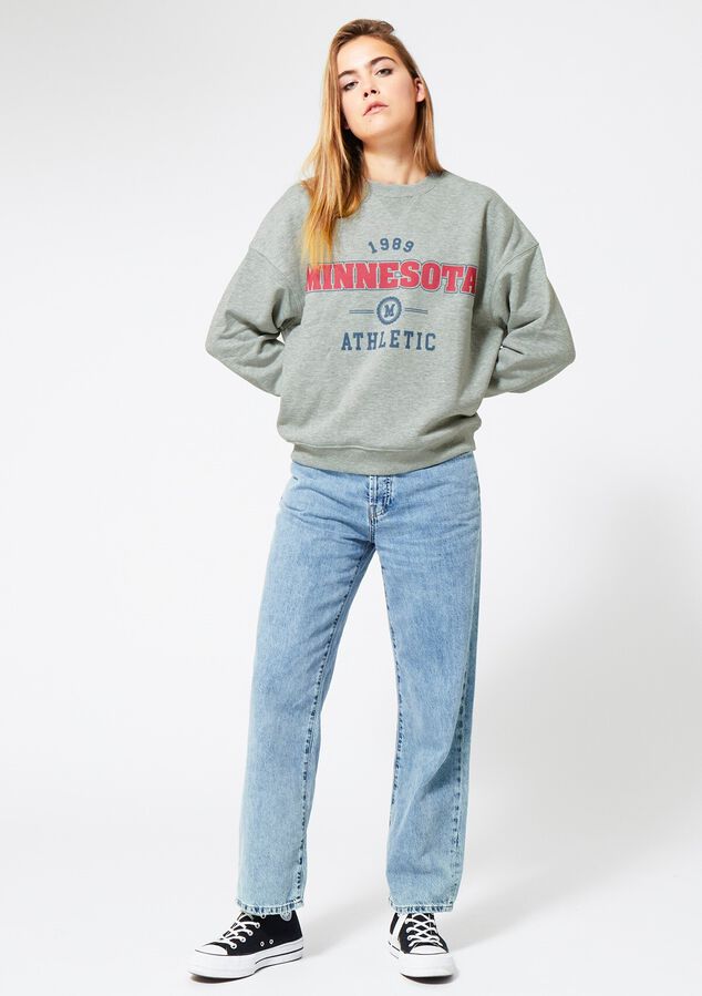 Sweater Sue image number 0