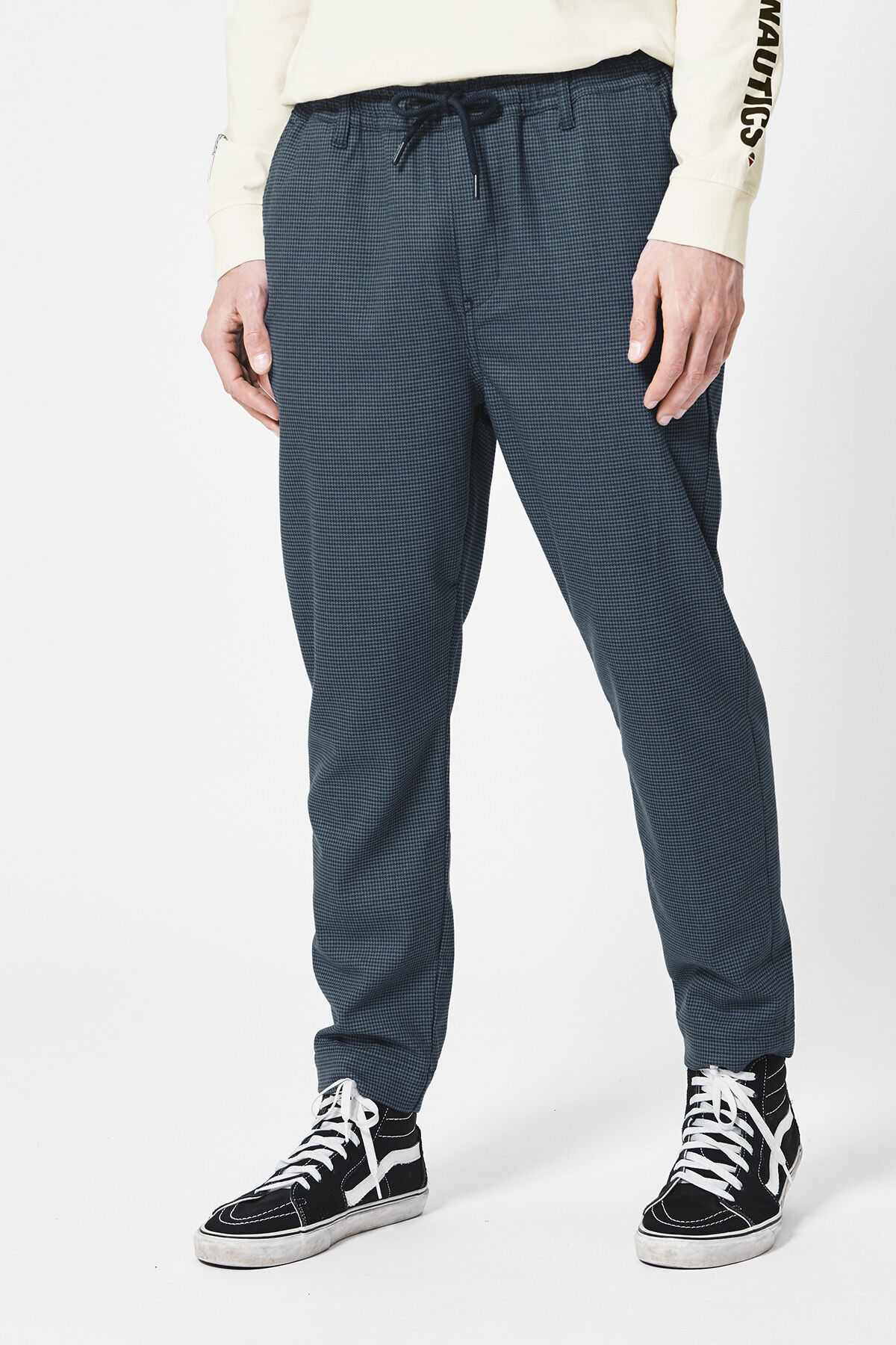 Chino Phyllon image number 1