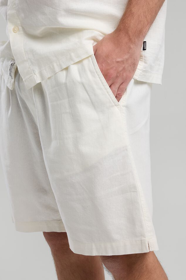 Short Norman image number 3