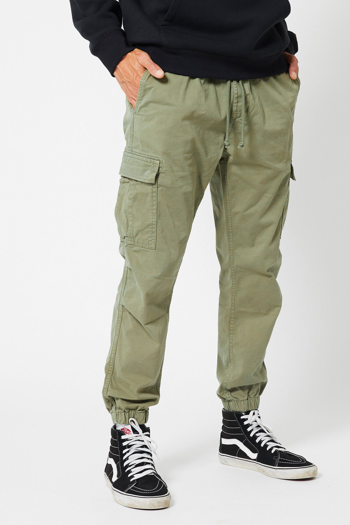 Broek Pharrell image number 1