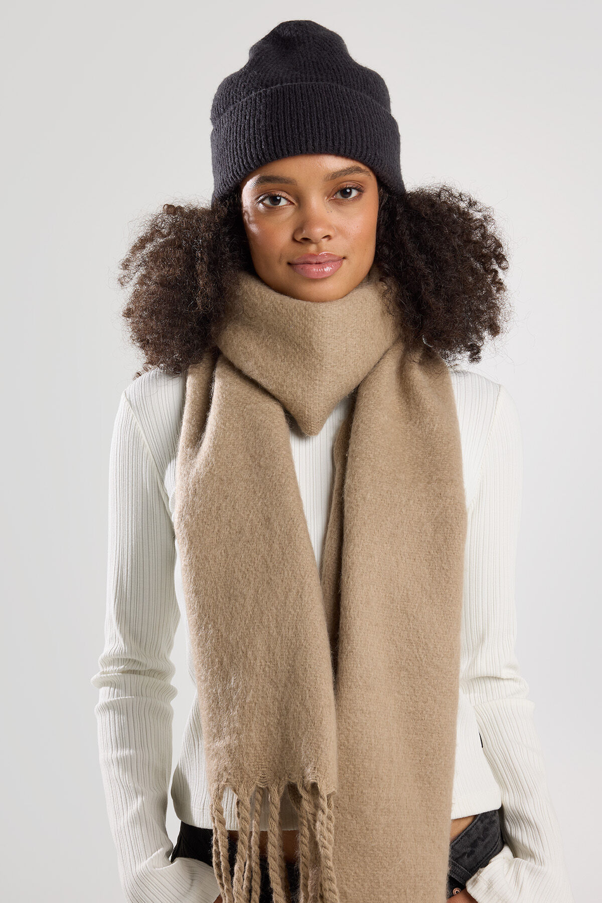 Scarf april image number 0