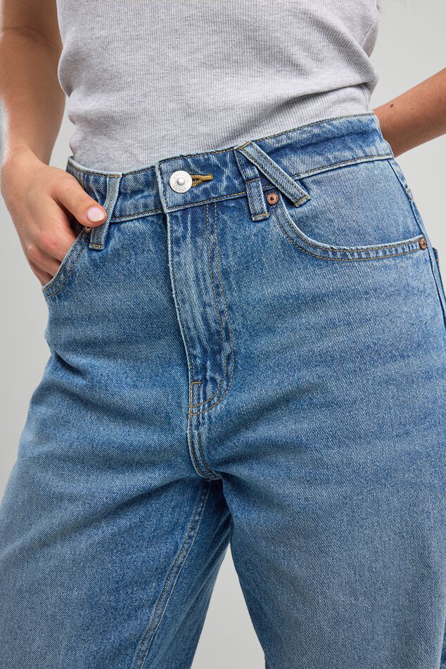 Jeans Irvine image number 3